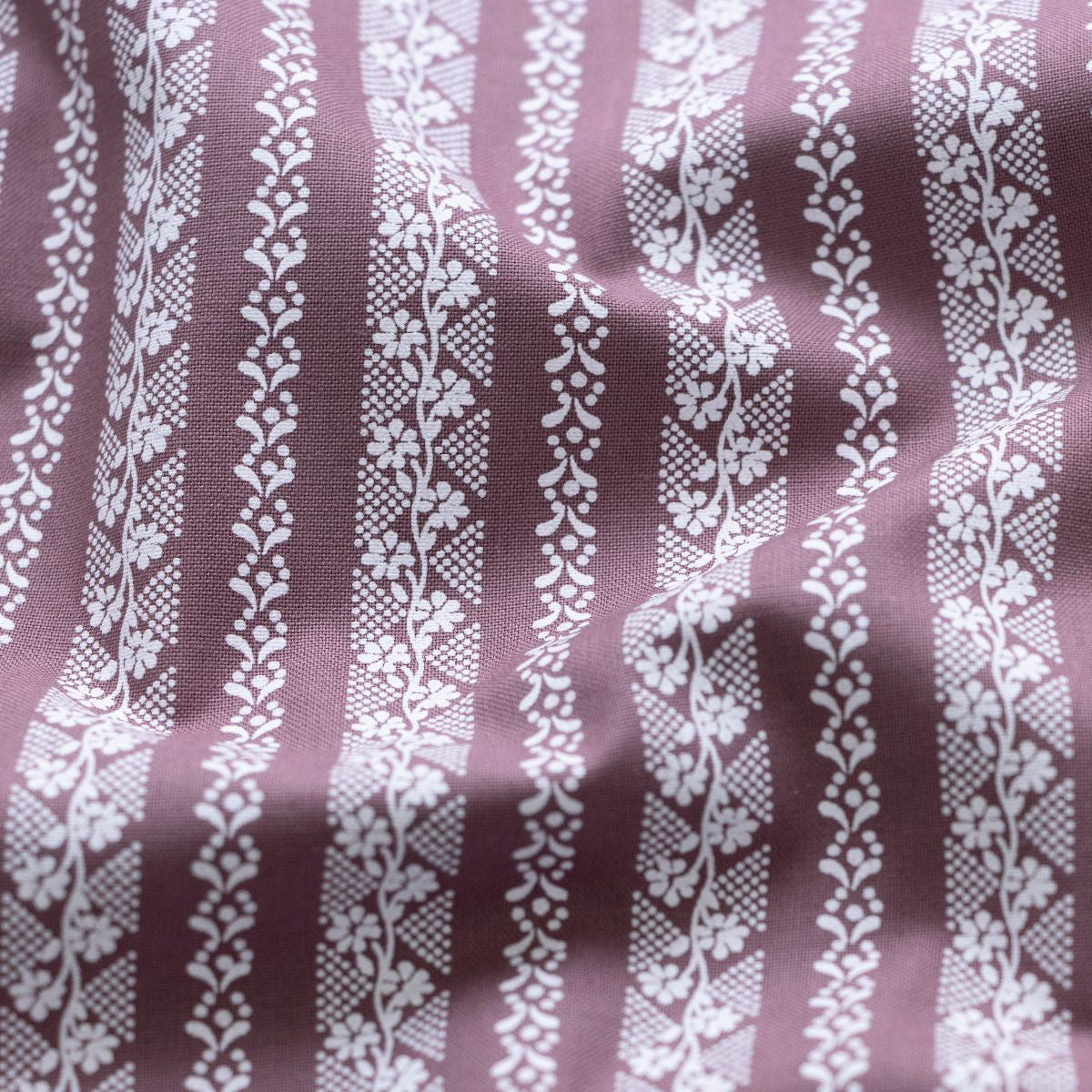 Webware Baumwolle Renforcé mercerisiert für Trachten - florale Streifen