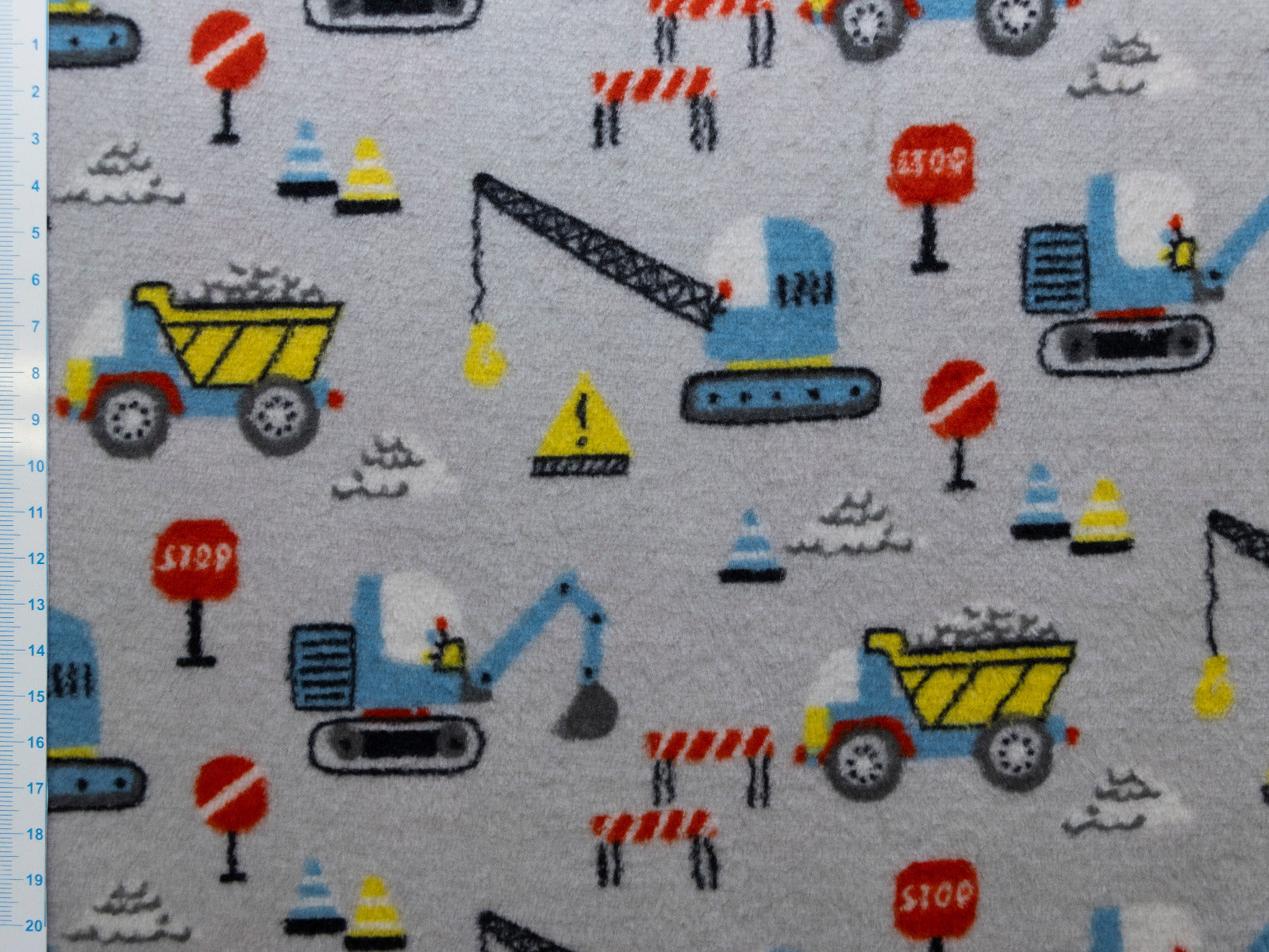 Wellnessfleece Doubleface - Baumaschinen und Farbkleckse - grau-schwarz