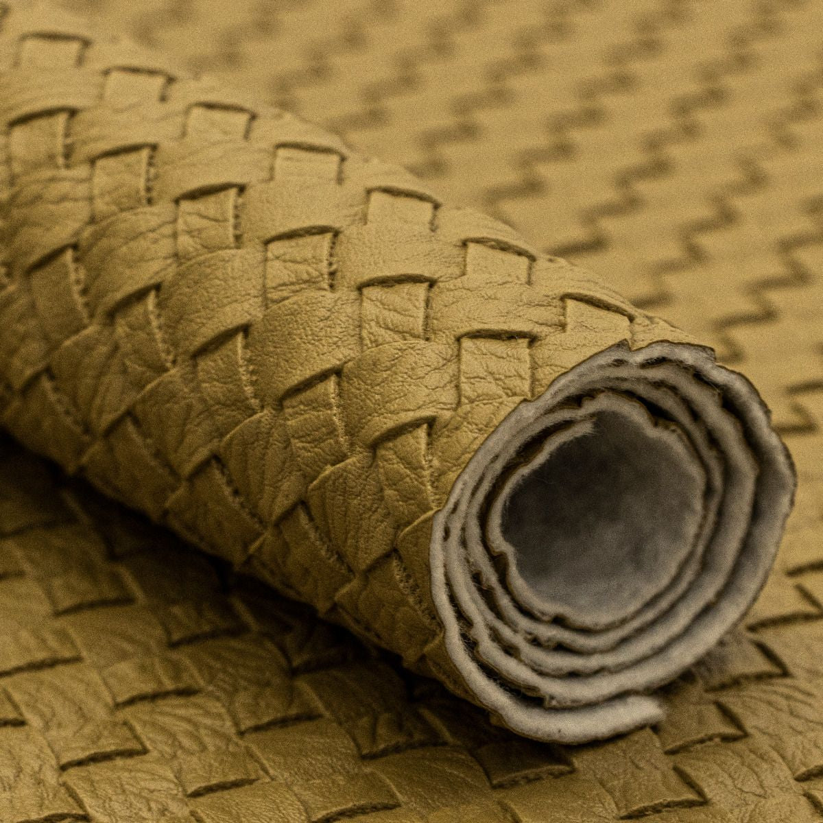 Kunstleder Swafing Beatrice Coupon ca. 50 cm x 70 cm - Flechtmuster