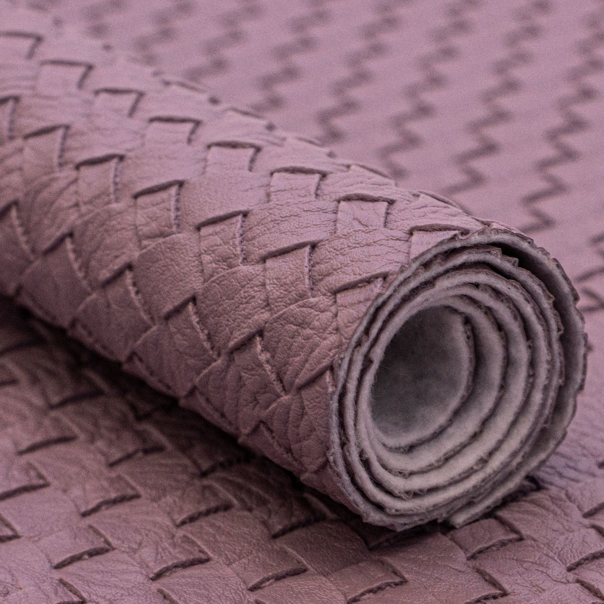 Kunstleder Swafing Beatrice Coupon ca. 50 cm x 70 cm - Flechtmuster