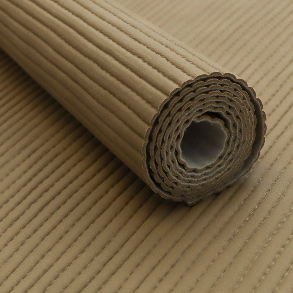 Leder Coupon ca. 50 cm x 70 cm - breitgerippt - uni