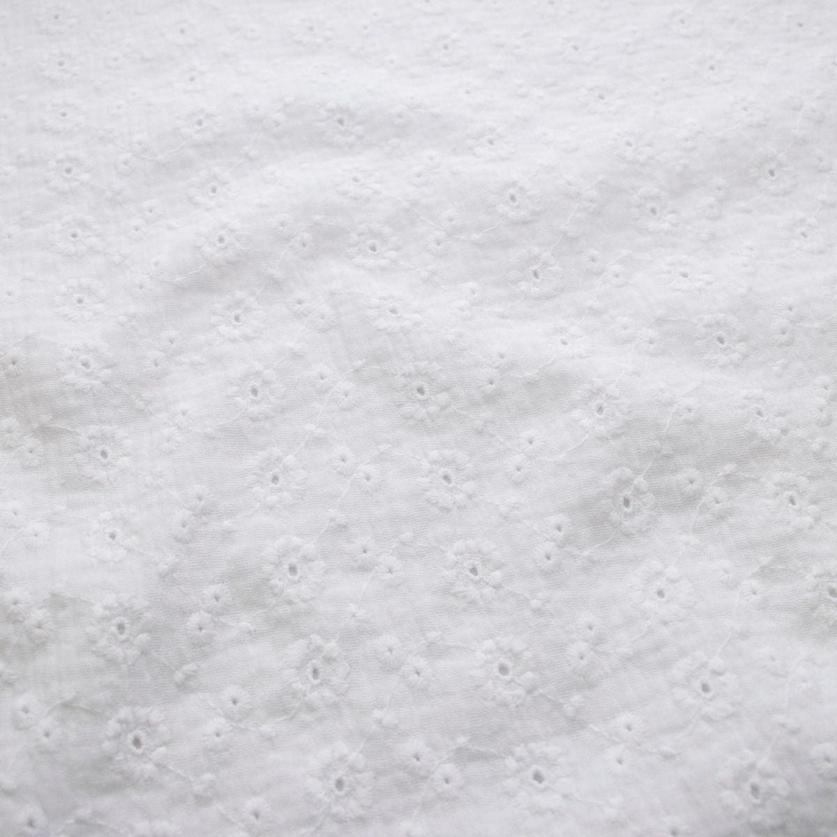 Musselin Baumwolle Double Gauze Broderie - Lochstickerei - Blumen