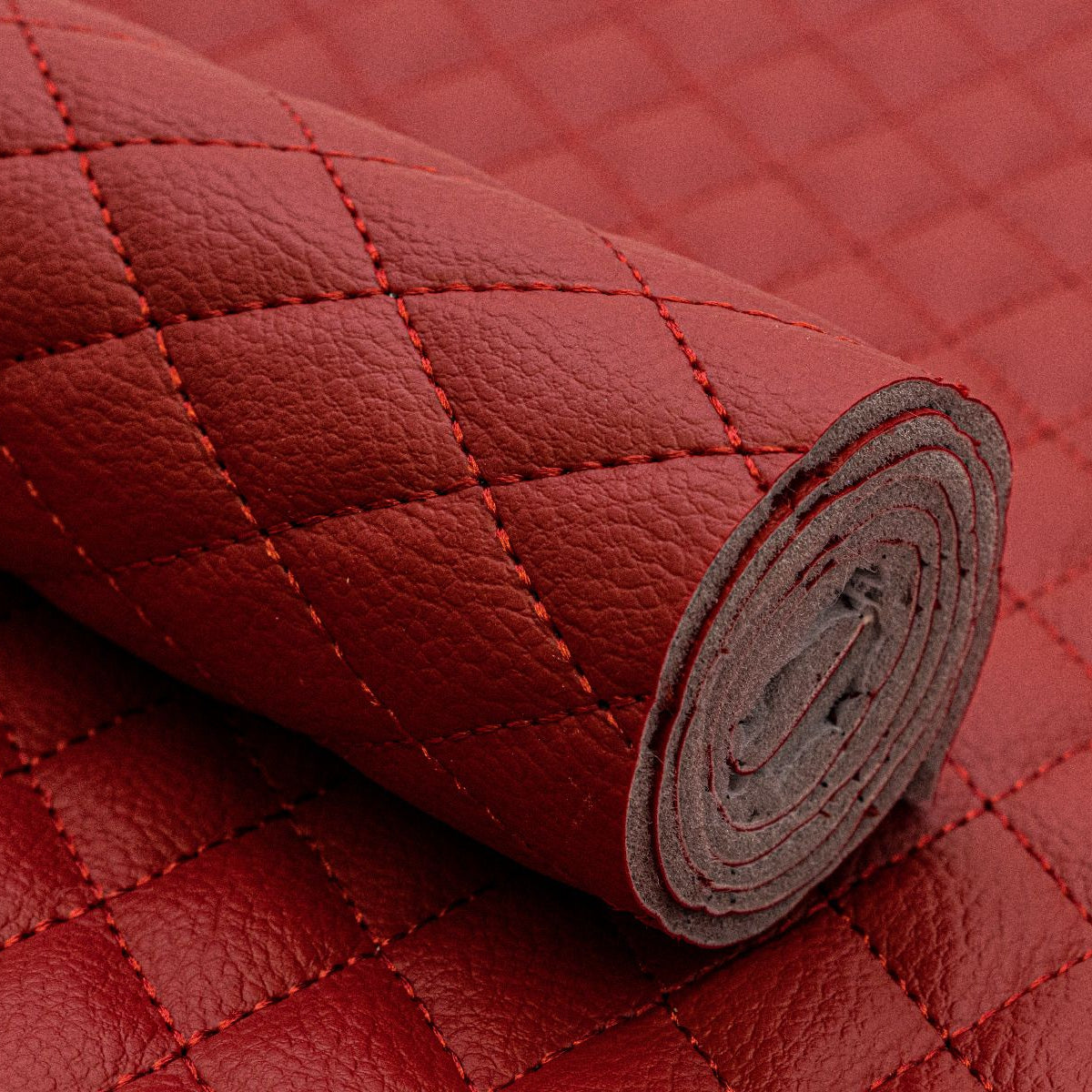 Struktur Kunstleder Coupon ca. 50 cm x 70 cm - Rautenmuster nahtgesteppt