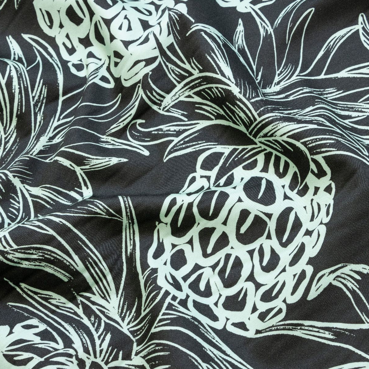 Leicht elastischer Hosen- und Rockstoff - spritzige Ananas