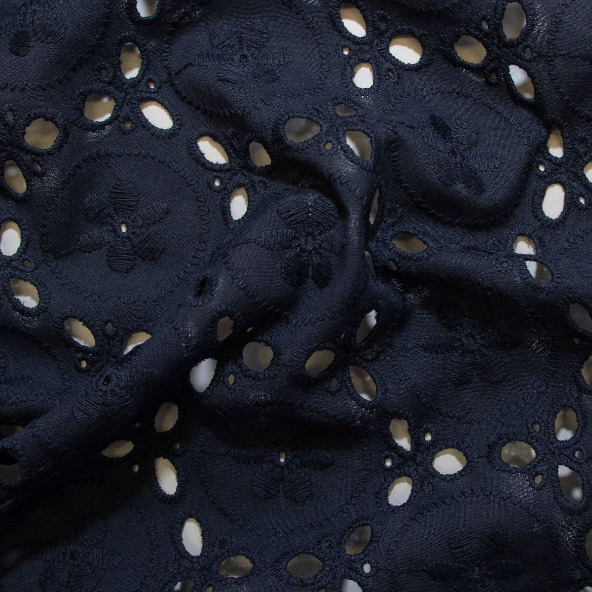 Webware Baumwolle Broderie - Lochstickerei - Abstraktes Muster