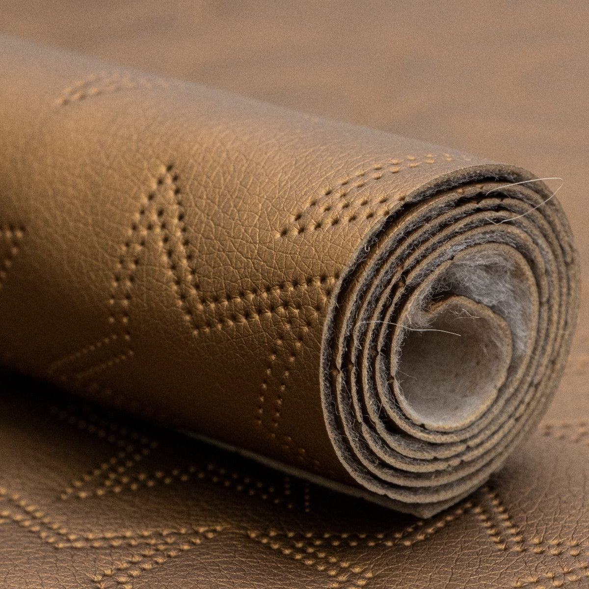 Kunstleder gesteppt Coupon ca. 50 cm x 70 cm - Sterne