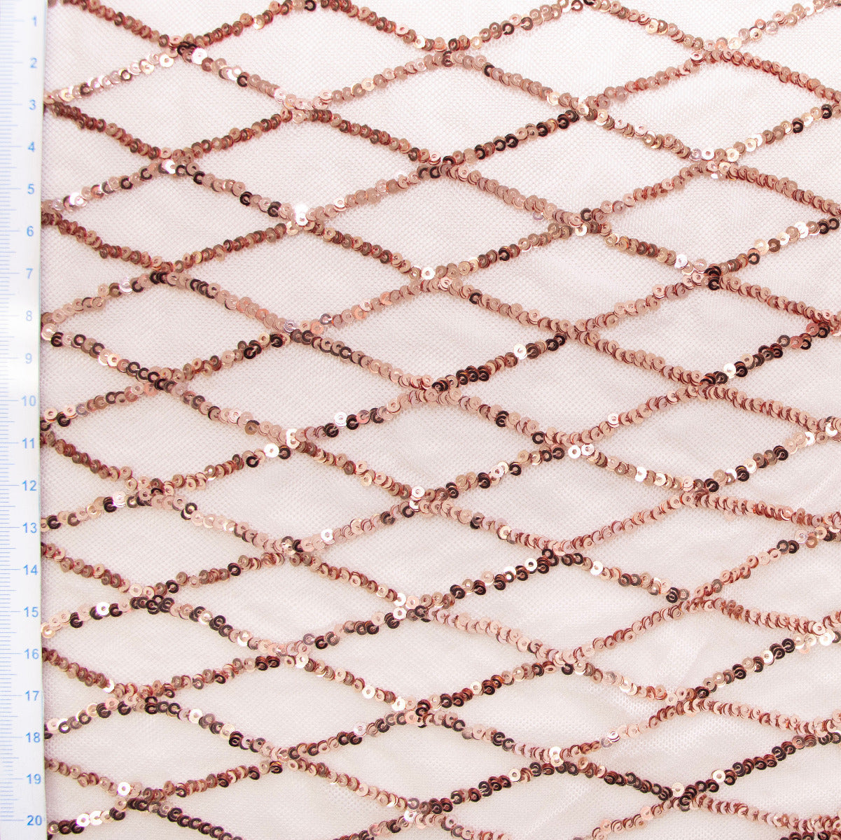 Mesh dehnbar mit bestickten Pailetten - Rautenmuster - rosé