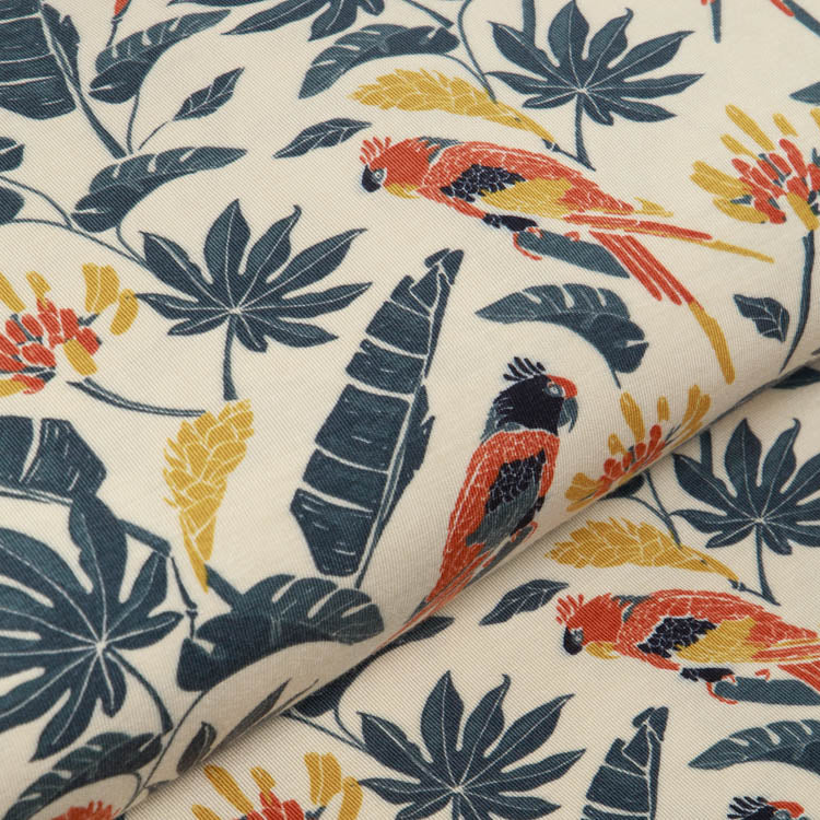 Bambus Jersey SARAH - Papageien und Blätter - beige