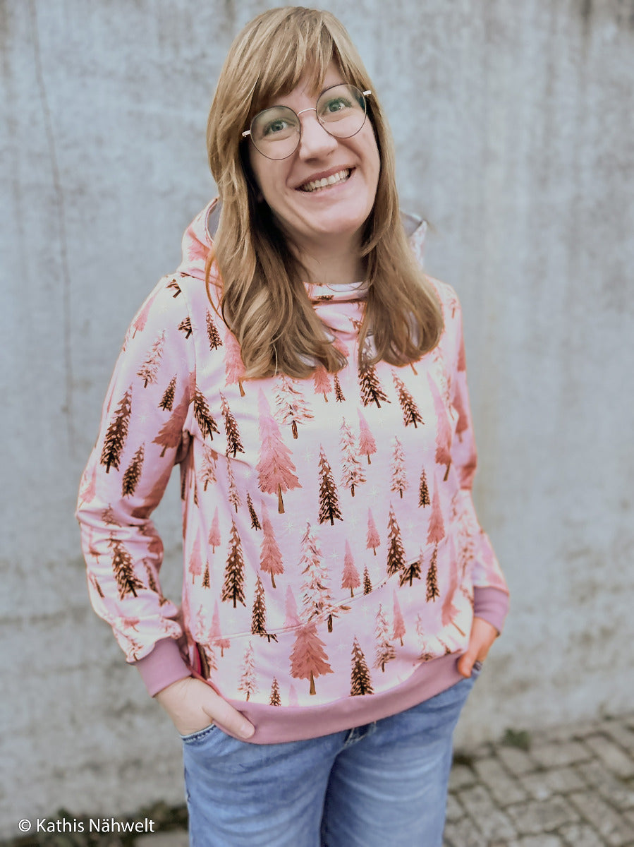 Leicht angerauter Sweat Swafing Holly - Tannenbäume - rosa