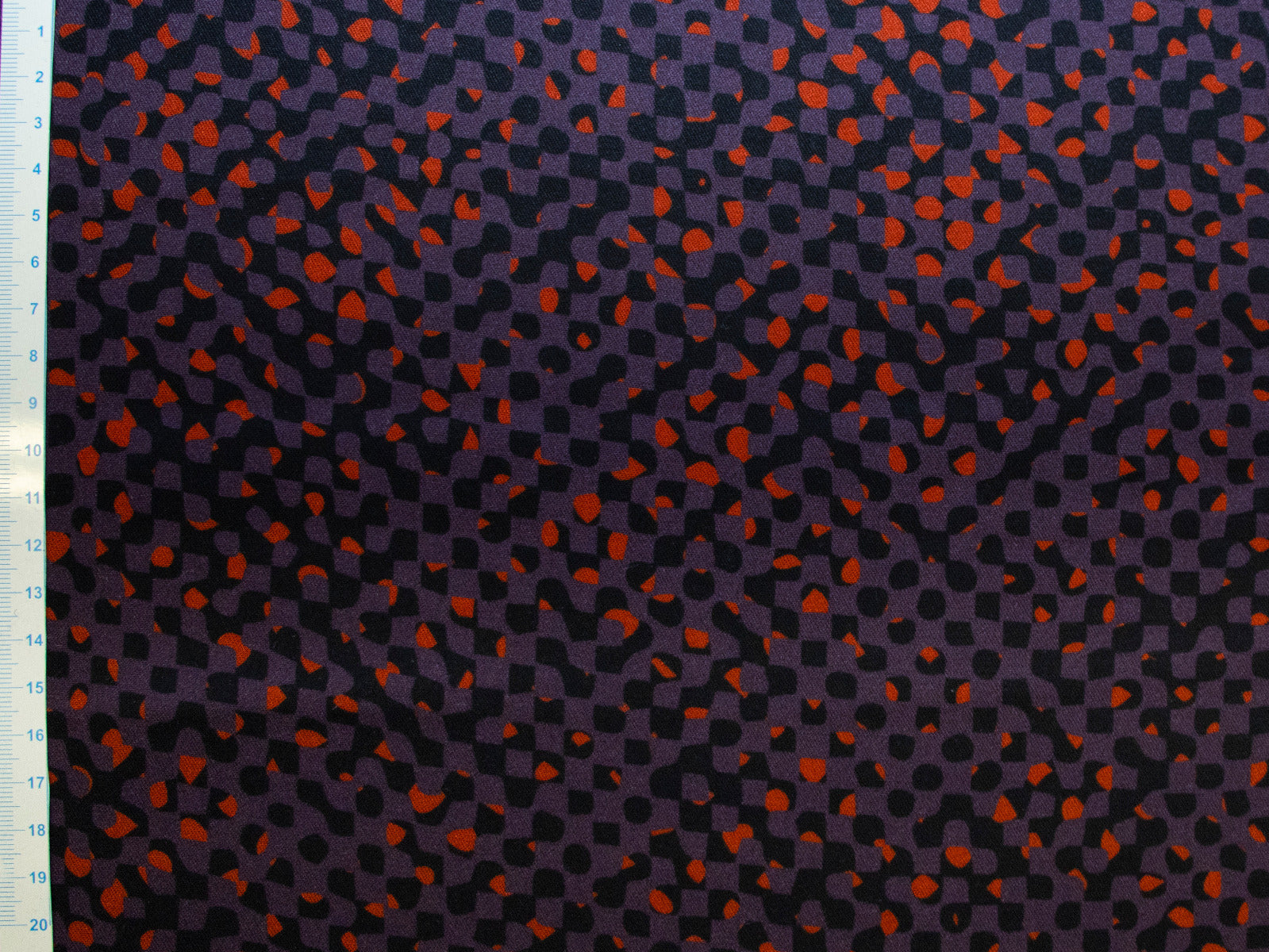 Webware Viskose Swafing Fall Grids by Thorsten Berger - anthrazit - lila