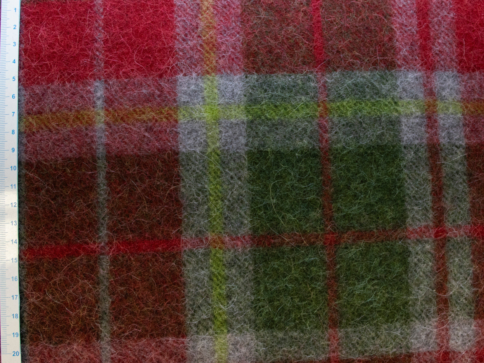 Italienischer Wollwalk Mantelstoff - kariert - rot - grün