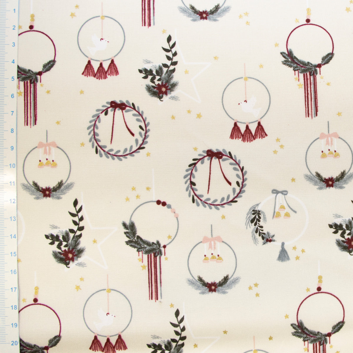 Webware Baumwolle Popeline mit Foliendruck - Weihnachtskränze - Wollweiß