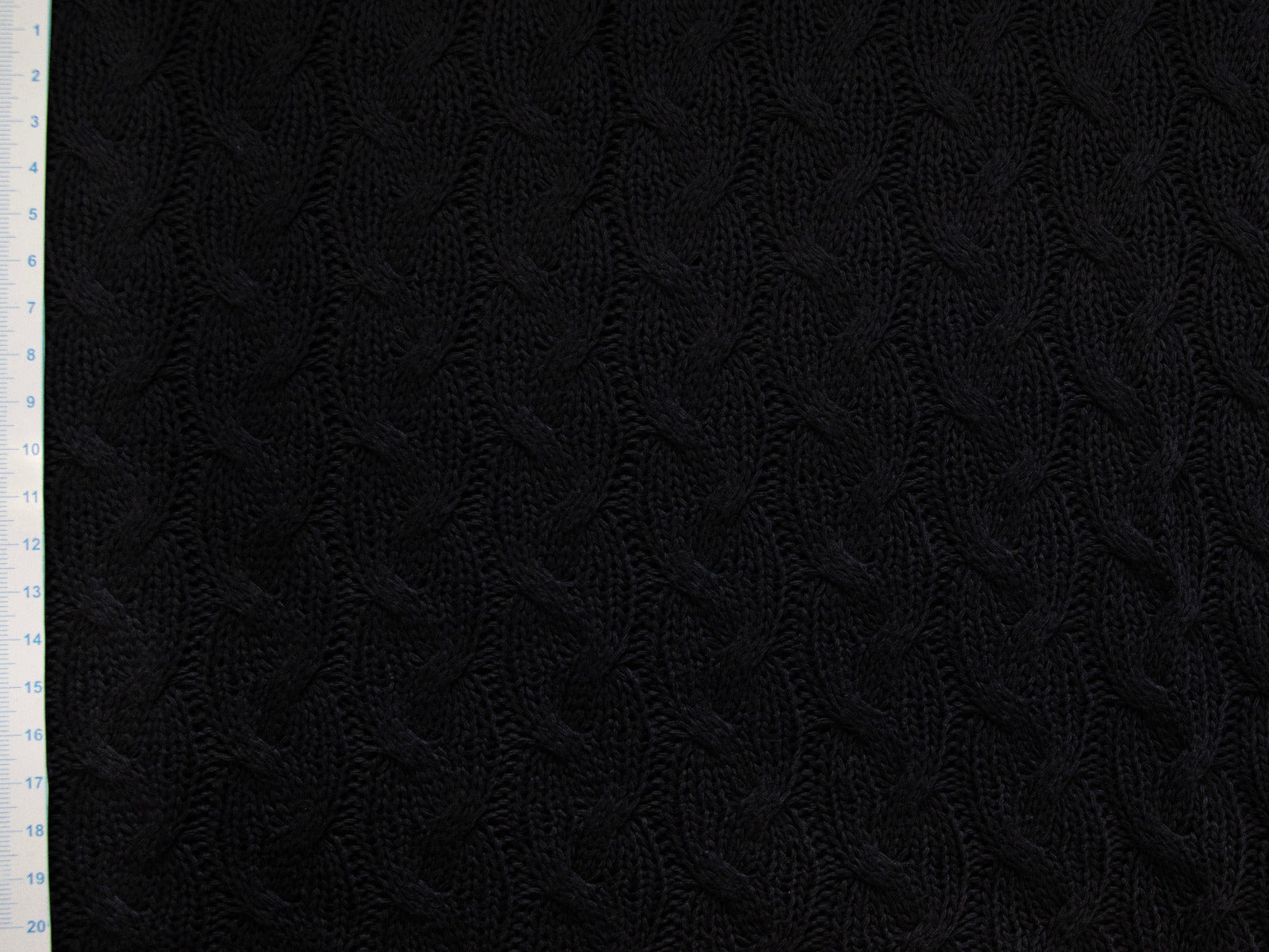 Strickstoff Big Knit mit Zopfmuster