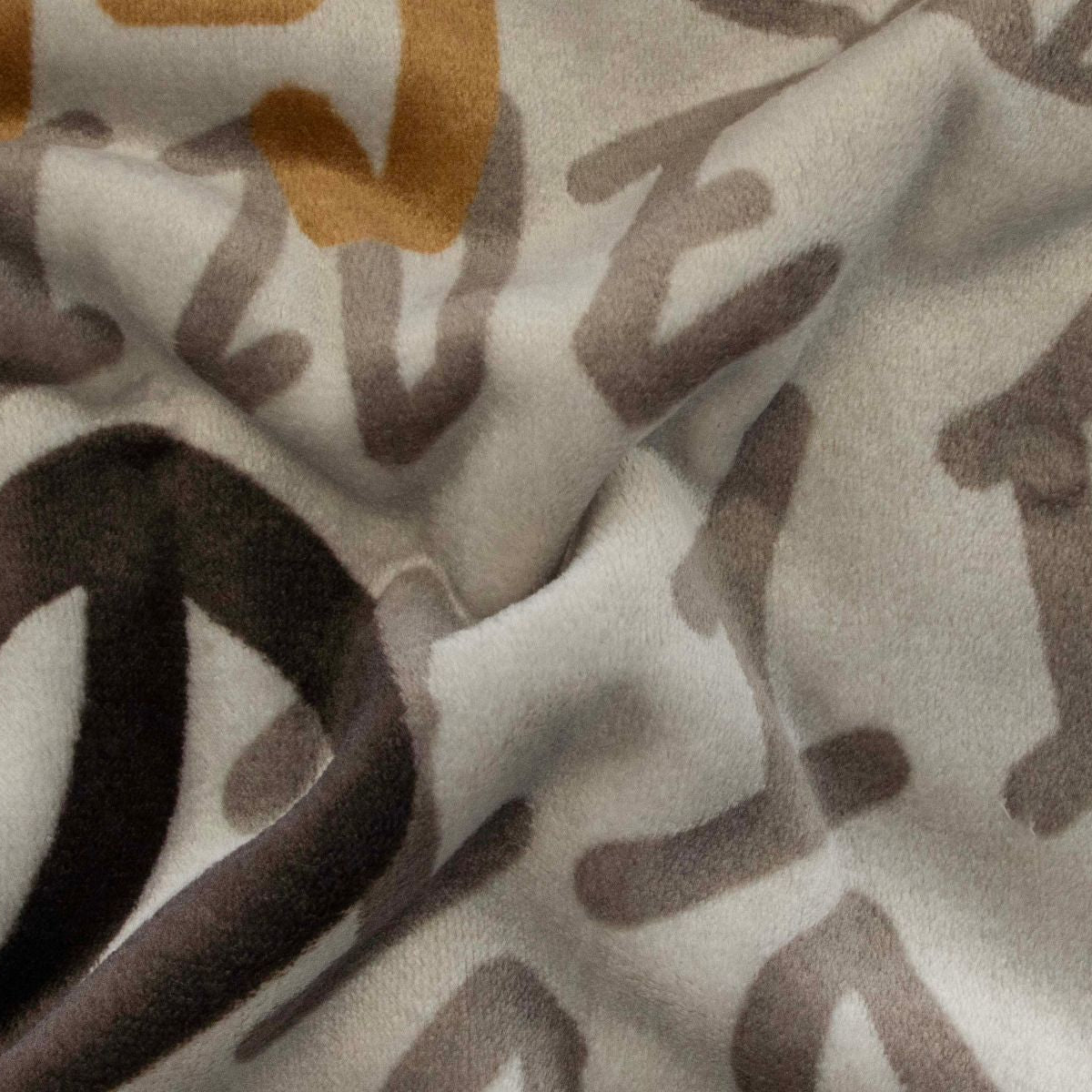 Kuschliger Fleece - Schriftzüge