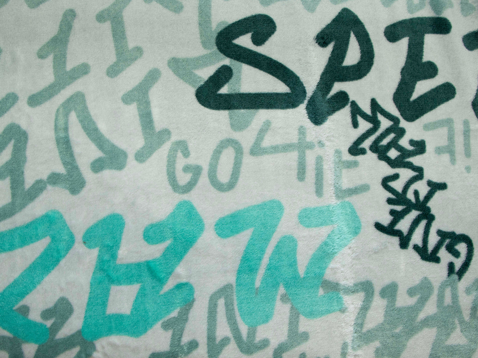 Kuschliger Fleece - Schriftzüge