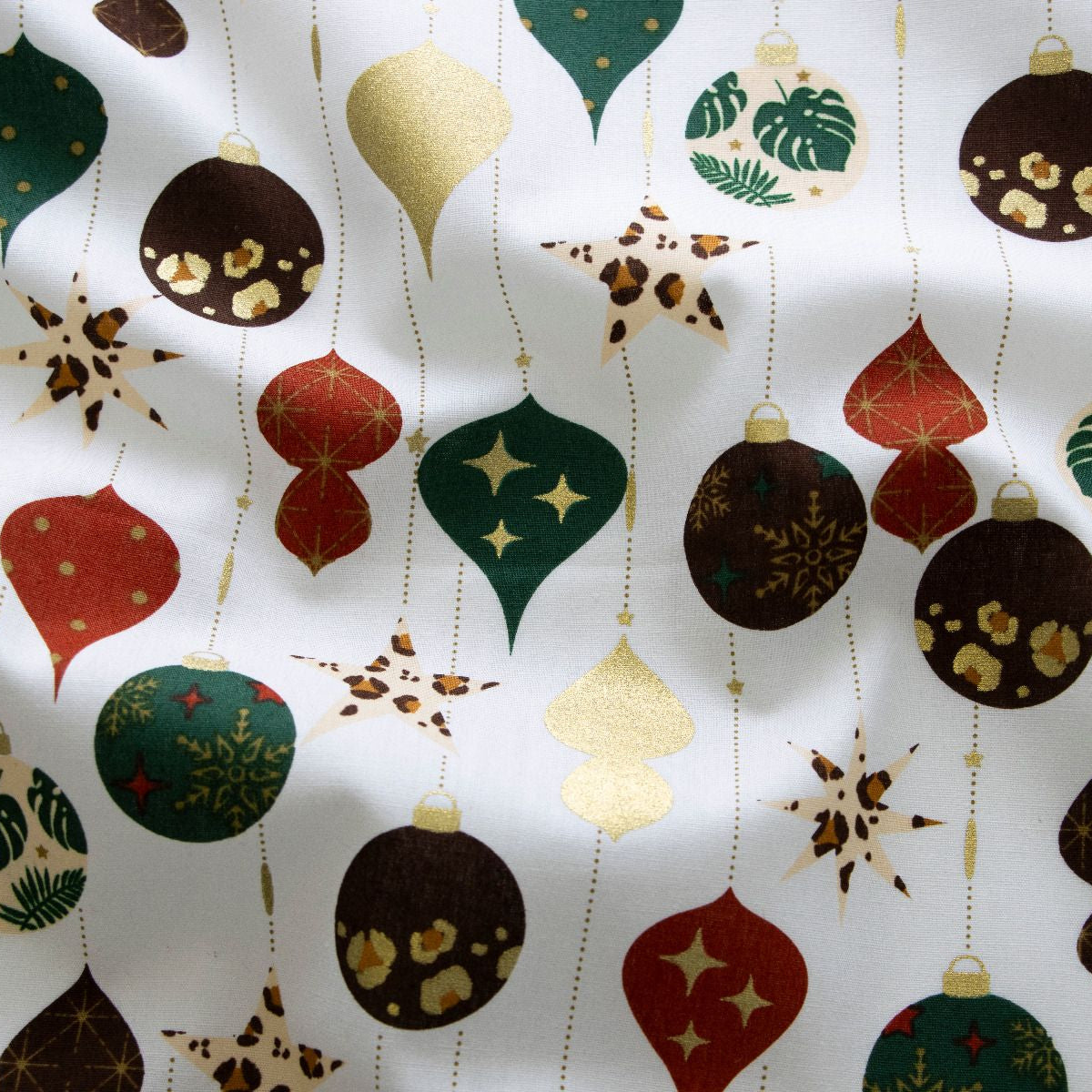 Webware Popeline Baumwolle mit Foliendruck - Christbaumkugeln Mustermix