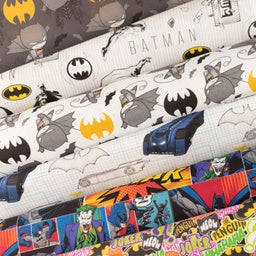 Webware Baumwolle Popeline Digitaldruck Batman - Batmansymbole und Schriftzüge - bunt