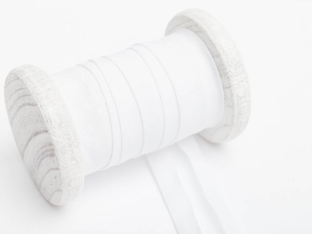 Farbe:blau 25m Baumwoll-Schrägband uni 20mm breit gefalzt Einfassband 50 Farben wählbar Farbe:blau 25m Baumwoll-Schrägband uni 20mm breit gefalzt Einfassband 50 Farben wählbar