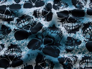 Leicht angerauter Sweat Swafing Montreal - Totenköpfe - grau-blau