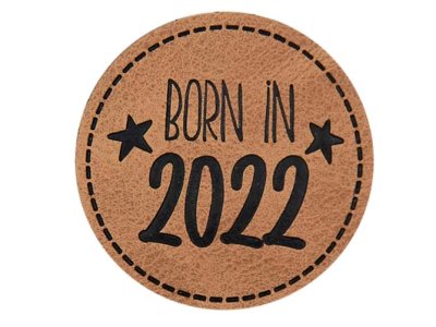 Jessy Sewing Kunstleder-Label mit aufgedruckter Nähnaht - "Born in 2022" - braun