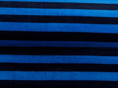 Nicki Sanetta - breite Streifen - blau/navy