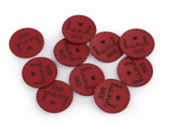Label aus ökologischem Kunstleder ca. 30 mm - Handmade - weinrot