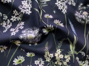 Webware Baumwolle Gütermann ring a roses - verschiedene Blumen - dunkelblau