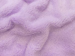 Nahaufnahme von Wellnessfleece - uni - flieder