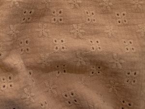 Musselin Baumwolle Double Gauze Broderie - Lochstickerei - Blümchen- muskatnuss
