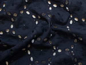 Webware Baumwolle Broderie - Lochstickerei - Abstraktes Muster - marine