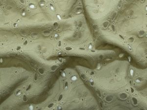 Webware Baumwolle Broderie - Lochstickerei - Abstraktes Muster - olivgrün