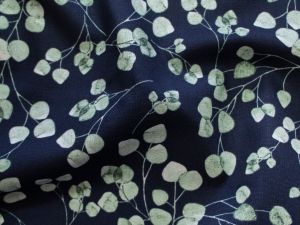 Webware Baumwolle Gütermann ring a roses - Eucalyptus - dunkelblau