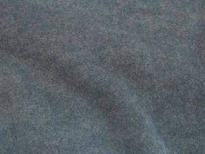 Nahaufnahme von einem Wollfleece in der Farbe blau