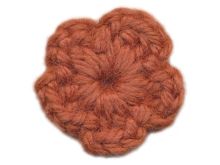 Häkelblume aus Wolle Ø 30mm z. Aufnähen rotbraun