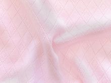 Premium Wäschejersey in rosa mit Karomuster – ideal für die Herstellung von komfortabler Unterwäsche, T-Shirts und leichter Bekleidung. Der Stoff ist weich, atmungsaktiv und bietet eine angenehme Passform.






