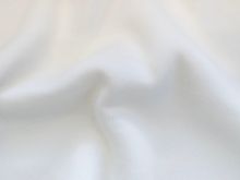 Dicker Sweatstoff in einheitlichem Wollweiß – ideal für die Herstellung von komfortabler und warmer Bekleidung wie Pullovern, Sweatshirts und Hoodies.