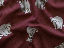 Nahaufnahme von einem Jersey mit verschiedenen süßen Waschbären in bordeaux.