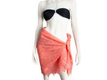 Nahaufnahme von Stoffcoupon Spitze - 110 cm x 145 cm - Strandrock - peach