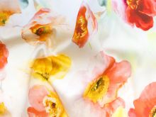 Nahaufnahme von Italienische Webware Popeline Baumwolle - Blümchen - wollweiß