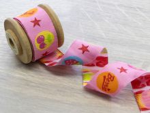 Nahaufnahme von Webband ca. 20 mm - Früchte - pink