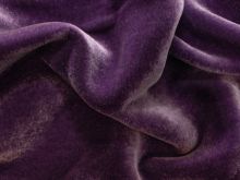Nahaufnahme von Samtseide – Maulbeerseide –  „Queen's Collection“ - uni - lila