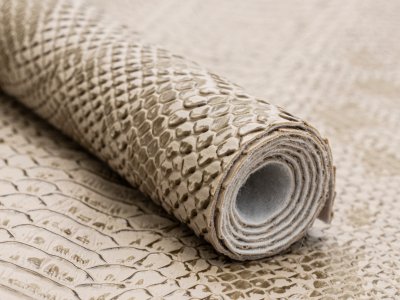 Struktur Kunstleder Coupon ca. 50 cm x 70 cm - Animalprint - beige
