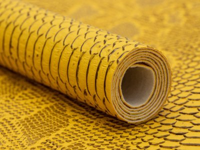 Struktur Kunstleder Coupon ca. 50 cm x 70 cm - Animalprint - gelb