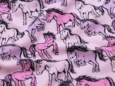 Sweat French Terry Swafing Free Horses by Steinbeck - stolze Pferde - altrosa