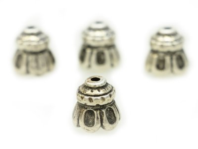 4 Kordelenden - ca. 12 x 11 mm - für Kordeln mit max. 1 mm Durchmesser - silberfarben
