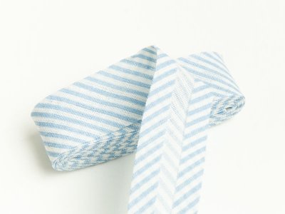 Baumwoll Schrägband gefalzt 20 mm x 2 m diagonal gestreift - helles blau